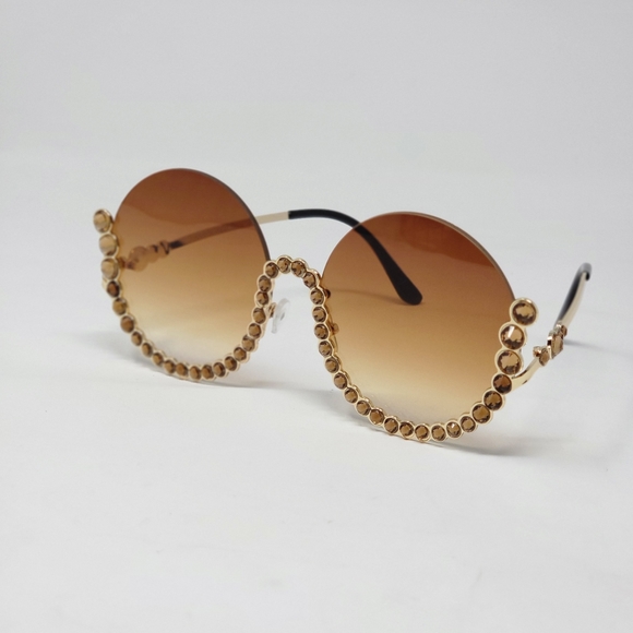 Retro Round Sunglasses - Picture 3 of 7